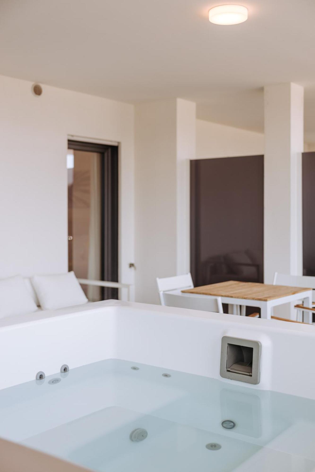 Marisabella Suite Spa 3 Bari Extérieur photo