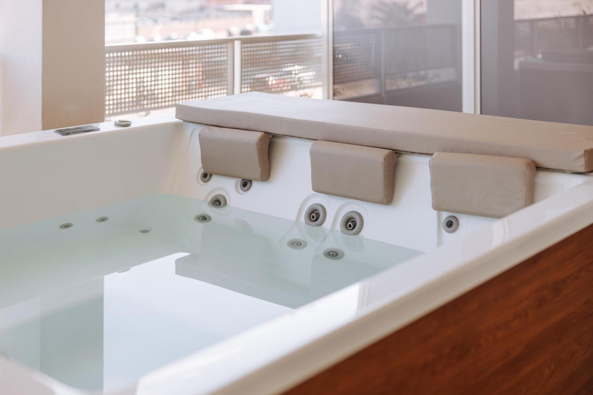 Marisabella Suite Spa 3 Bari Extérieur photo
